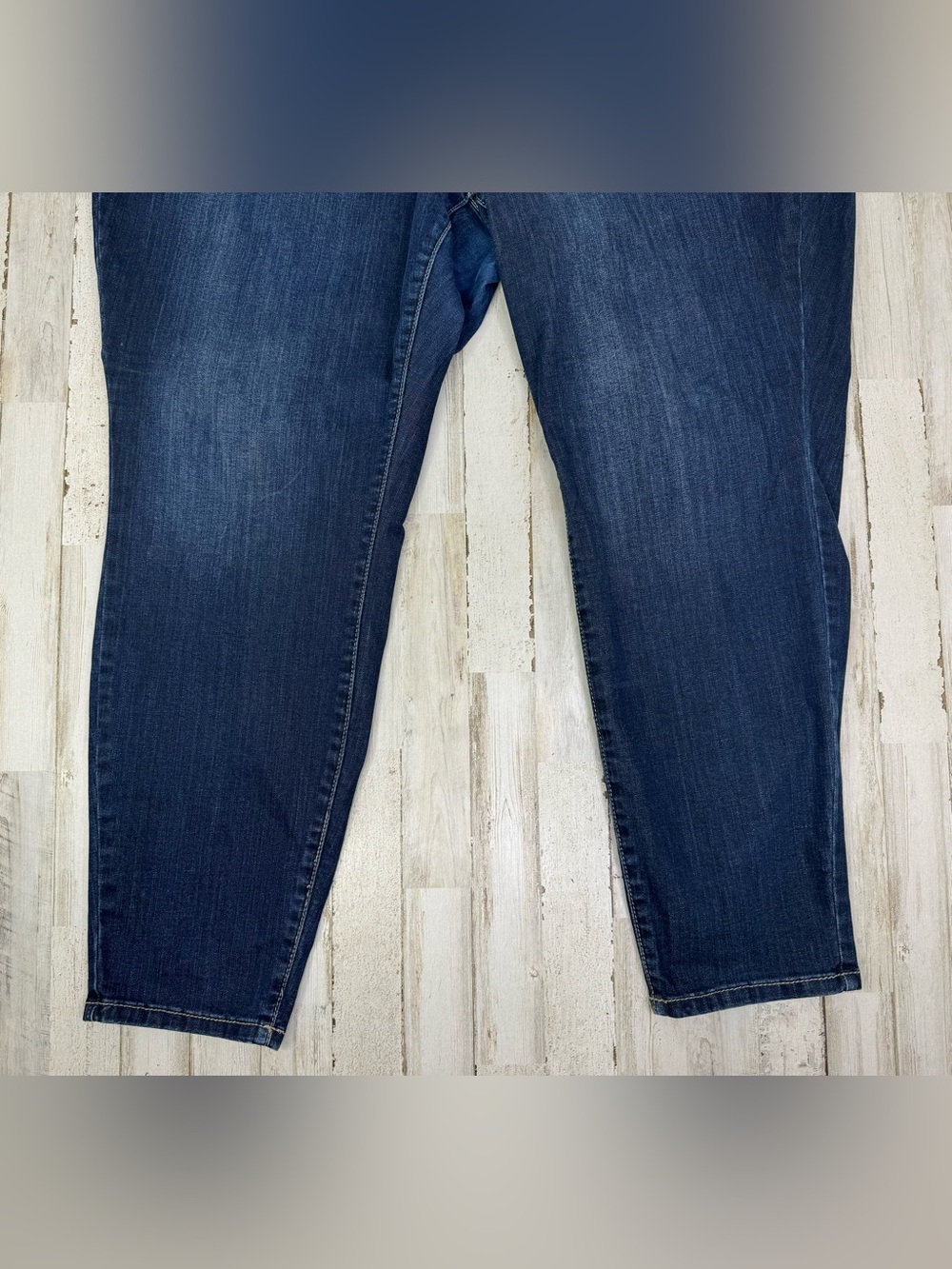 Lane Bryant Womens 26R Straight Leg Jeans Blue Stretch Medium Wash High Rise - Picture 4 of 10